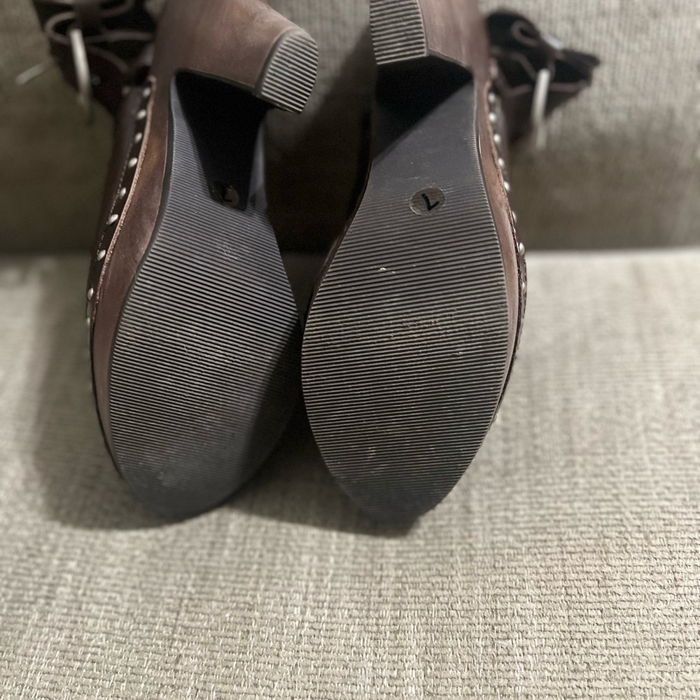 Daniblack Open Toe Clog Size 7 - image 5